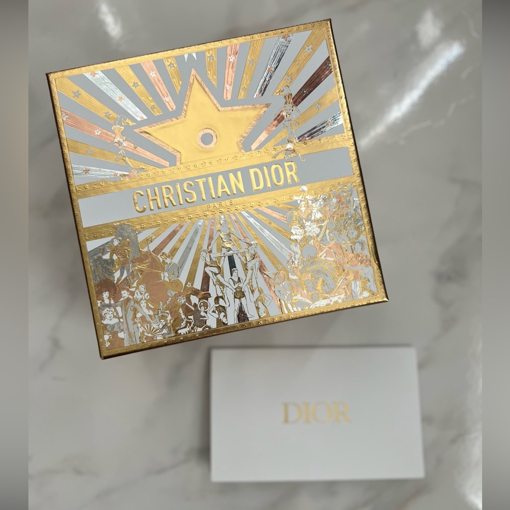 Dior Holiday 2025 Gift Box NIB - Picture 5 of 8